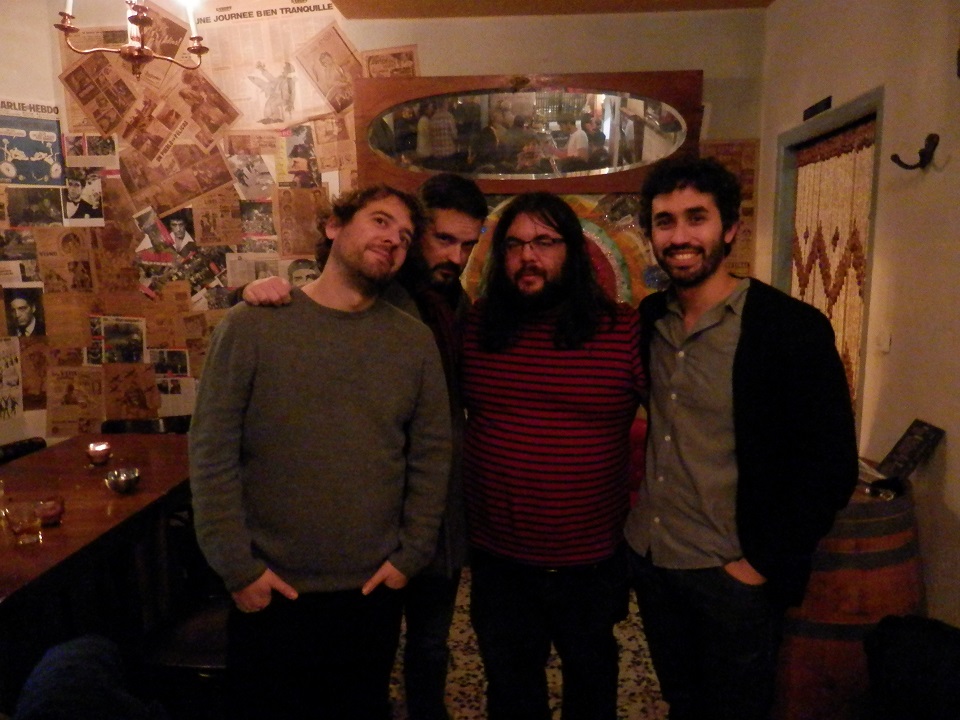 Macnultis en la librería-café La Fugitiva... presntando el libro de Carpenter